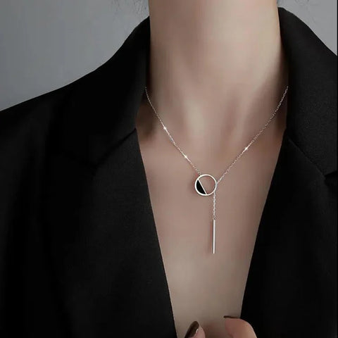 Elegante Goldkette mit Minimalistischem Anhänger